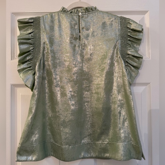 NEW JODIFL Shimmering Green Ruffle Sleeve Top Size Small - Picture 5 of 7